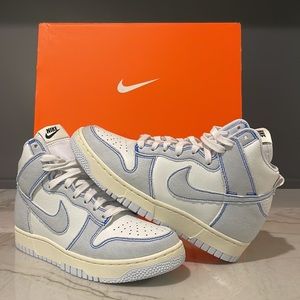 Nike Dunk HI 1985.                                       WMNS 7 / MENS 5.5